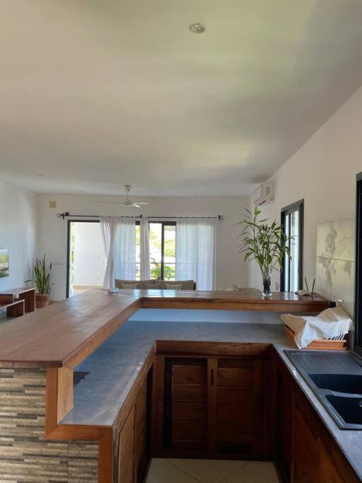 Oasis Apartment Hell-Ville Extérieur photo
